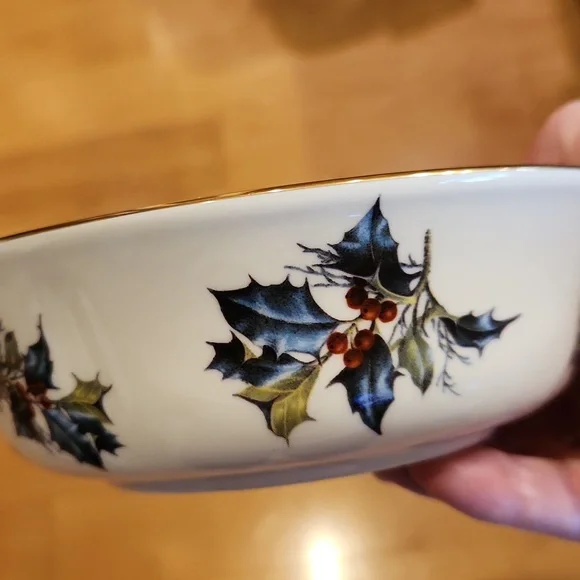Lenox Winter Greetings Holiday Bowl with Holly Design - Picture 6 of 6